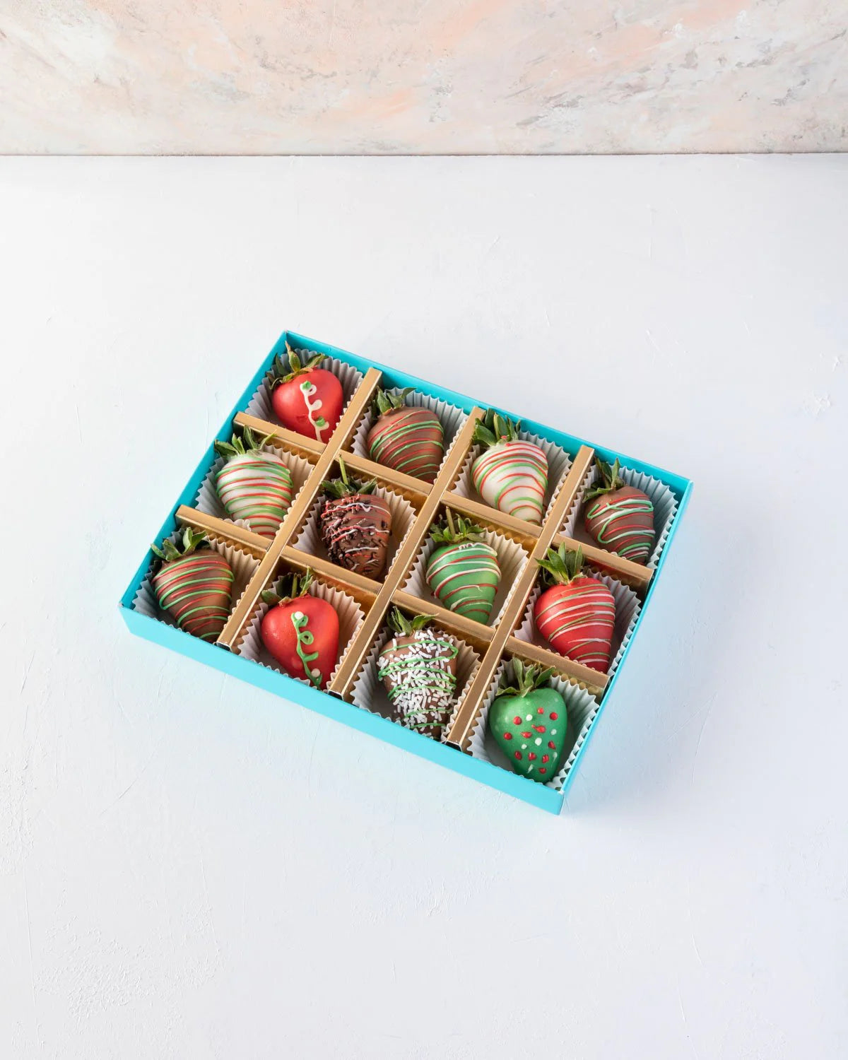 12pcs Christmas Strawberries